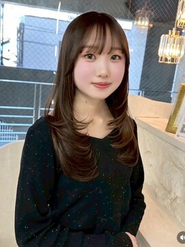 ジィルム(XELM) 韓国レイヤーカット/ブリーチ/レイヤーカット/ハッシュカット