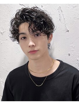 アストラ(ASTRA) MEN’S HAIR/波巻きツイストスパイラル/リバースセンターパート