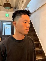 ビーバイエイトジェンツ(Bee by EIGHT GENTS)&nbsp;刈り上げセンターパート/波巻きツイストスパイラル/心斎橋