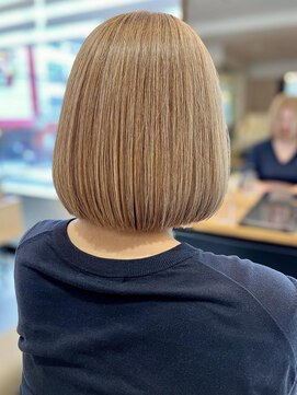 フリップビーアヴェダ(FLIP B AVEDA) 本八幡×ボブ×ベージュカラー×ケアブリーチ