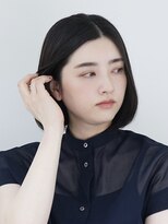 シルフィ(sylph) ナチュラルな髪色と自然なフォルムのリップラインボブ◎白髪染め