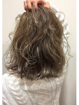 バベル(BABEL Hair Design) 【BABEL】ホワイトパールグラデーション＠大生真吾