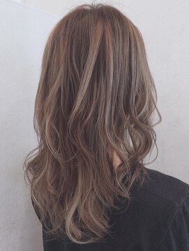 アクイール ピュール ヘア(Accueillir Pur hair) 極細ハイライト【見附】【長岡】