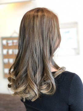 ヘアーズエナジー 彩都店(HAIRS energy) 3D カラー オングレイマット