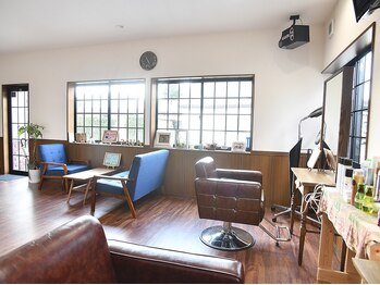 サロンド コンフォート サーヴァ(Salone di Comfort SaVa)の写真/《ほぼ貸切空間のアットホームサロン♪》お子様/学生/メンズ/大人女性まで、幅広いデザインに対応します！