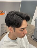ノイセル 西本町(Noisyle) ブルーブラックフェザーパーマ刈り上げセンターパートy