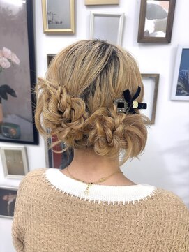 ヘアメイクスタジオ ジュエル(hair make studio JEWEL) 個性派カチモリツインアップ☆