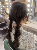 ゆるふわルーズな編みおろしツイン