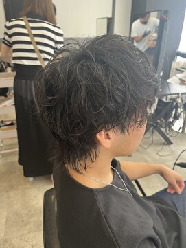 ロイ(ROI) 動きあるスパイラルパーマ
