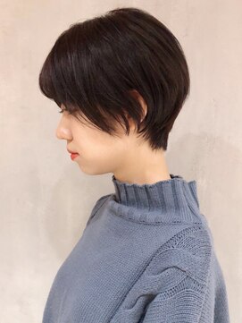 アルバム 新宿(ALBUM SHINJUKU) 丸みくびれショート_オリーブカラーハイライトカラー_ba259831