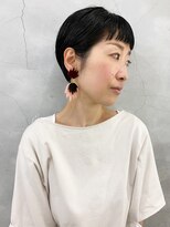 エンドリンク(endlink) 前髪ぱっつん×耳掛け黒髪ショート