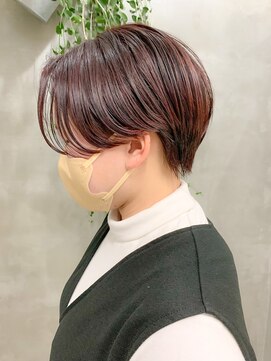 テトヘアー(teto hair) 前下がりショート、ハンサムショート、ピンクベージュ