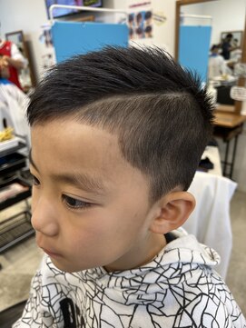 レジット メンズ ヘアサロン(LEGIT MEN's HAIR SALON) ラインアシメ