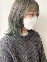 モリオフロムロンドン 原宿本店(morio from London)&nbsp;【morio原宿】ミディアムウルフ　インナーカラーグリーン