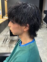 ヒュイル バイ ニアウ(Hwyl by Niau)&nbsp;メンズマッシュウルフ波巻スパイラルパーマニュアンスパーマ