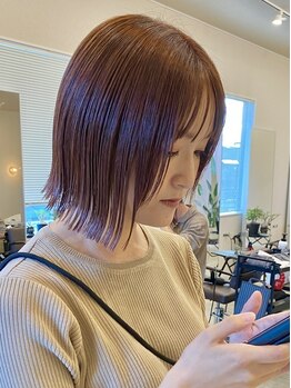 スロウ(slow)の写真/土台を綺麗にカット後、髪質に合わせて適切な軽さを入れるのでくずれにくく、扱いやすいスタイルに★