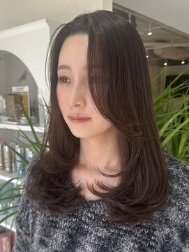 スティロ(stylo) レイヤーカットハイライトショートヘアイルミナカラーオージュア