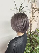 ヴィフ 大船(VIF)&nbsp;バレイヤージュ/ハイライト/ダブルカラー/ケアブリーチ/ボブ