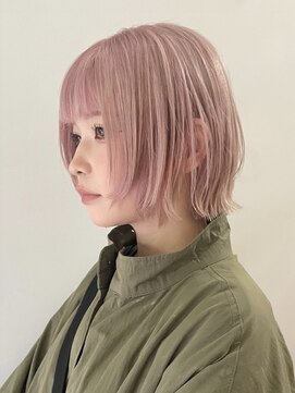 サンク 原宿 表参道(cinq) 原宿ペールピンクベージュカラー顔周りレイヤーカットウルフ30代