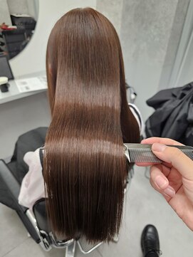 トッカ 茨木(tocca) 【tocca茨木 篠原】どんな髪でも艶々になる業界最高峰髪質改善