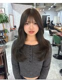 オリーブグレージュ × レイヤーカット