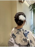 サイドアップヘアアレンジ