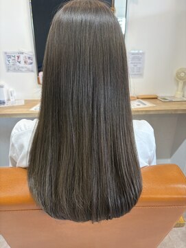 レナータヘアカロ(Renata hair Caro) マットベージュ