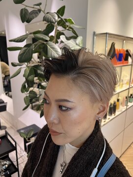 ステア ケース(stair case) ハイトーンショート