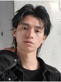 原宿毛流れセンターパートウルフフェザーパーマツーブロック黒髪
