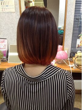 すみれ美容室 インナーカラーでチラ見せ＆まとまりのあるトレンドスタイル☆