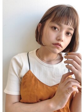 ロッサ マダムアルディ(Rosa Mme.Hardy) オン眉ボブ