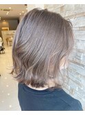 ミルクティー×くすみベージュ×ラフボブ