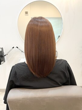 オアシス(oasis) 艶髪　ストレート　縮毛矯正　髪質改善　ピンクブラウン