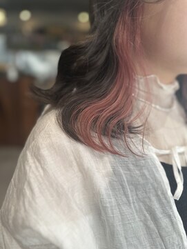 エッセ 大阪梅田茶屋町店(esse) 派手すぎないピンクインナーカラー