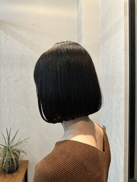 ブルーブラン(blue blanc) たっぷりボリュームワンカールボブ