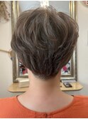 大人ショート(白髪ぼかし)【神戸三宮/Eclat hair design】