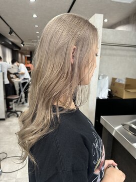 リッシュ(RISH) ホワイトベージュ