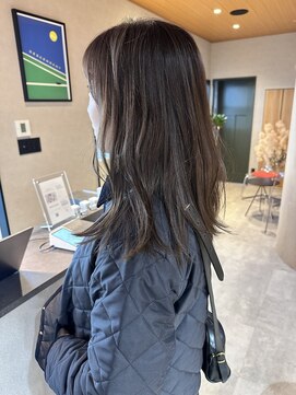 イェル(ELL.) 大人カジュアルラフウェーブ×アッシュブラウン