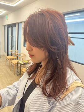 ヌビラ(Nubira) ミディアムヘア顔周りレイヤーカット/オレンジブラウン/西千葉
