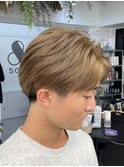 センターパート×ミルクティーベージュ