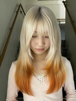 イェッカ パビル(YECCA pabil) ブロンドからオレンジの裾カラー(ブリーチ2回~)