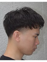 フリーク バーバーショップ 都島店(FREAK BARBER SHOP)&nbsp;テーパーフェード×アップバングショート