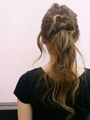 【　ヘアアレンジ　】　ハイライトでよそゆきスタイル