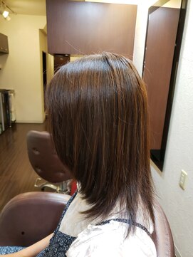 ヘアメイク ビス(Hair Make Bis.) ロングレイヤースタイル