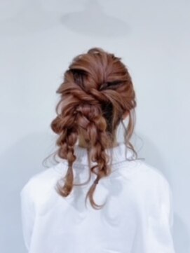 デイシーアンドコー(Deicy&Co) ツインポニー