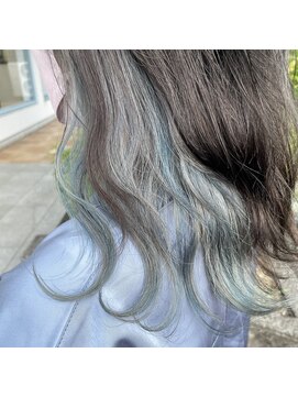 テクライズ 豊橋店(TECHRISE) ☆インナーカラー、ホワイトシルバー、ブルーハイライト☆