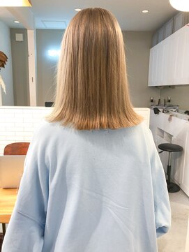 シエサロン(SHE SALON) ブリーチ、ミルクティーミルクティーベージュ