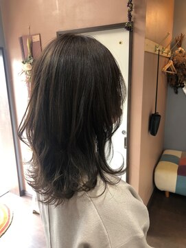 ニカ(nica) ミディアムレイヤー