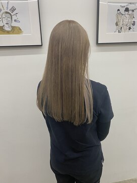 ノートエートル 西金沢(Nought etre) ベージュ10代20代ハイトーンカラーロングインナーカラー