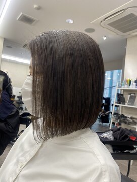 ジゼル 博多(GiseL) ぱつっとボブ/ Gisel  かじ @ kaji_de_experiences[博多駅前]